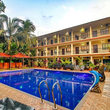 Fabescape Sk Studios With Pool & Gym, Arpora Old Goa Exterior foto