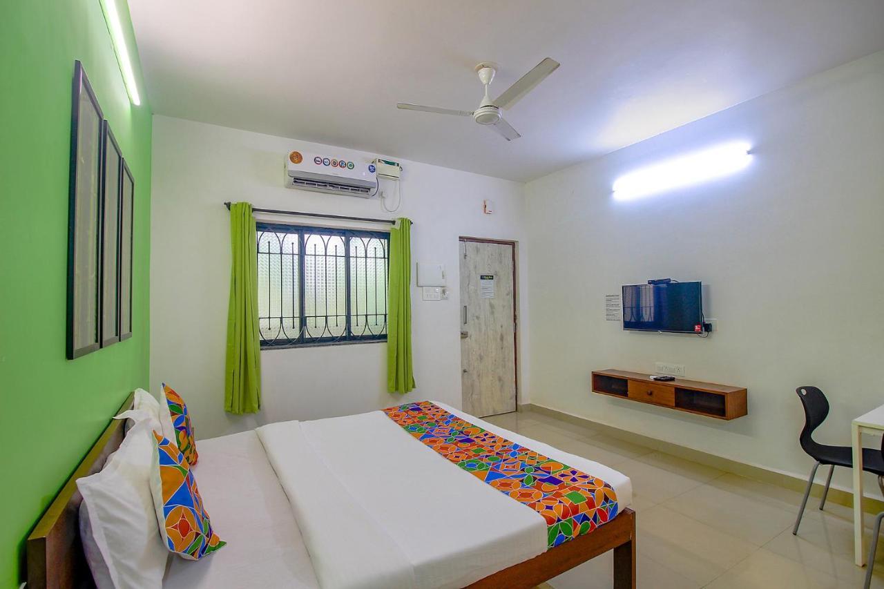 Fabescape Sk Studios With Pool & Gym, Arpora Old Goa Exterior foto