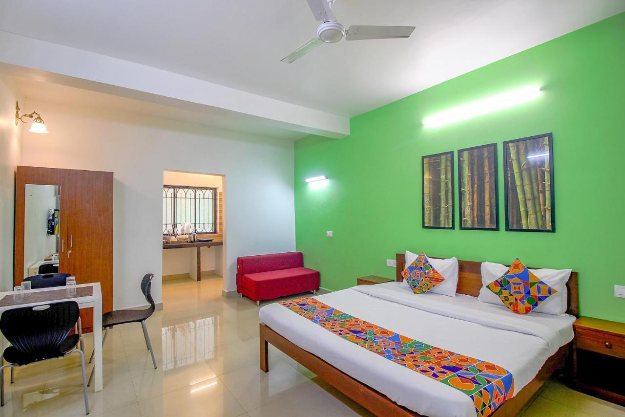 Fabescape Sk Studios With Pool & Gym, Arpora Old Goa Exterior foto