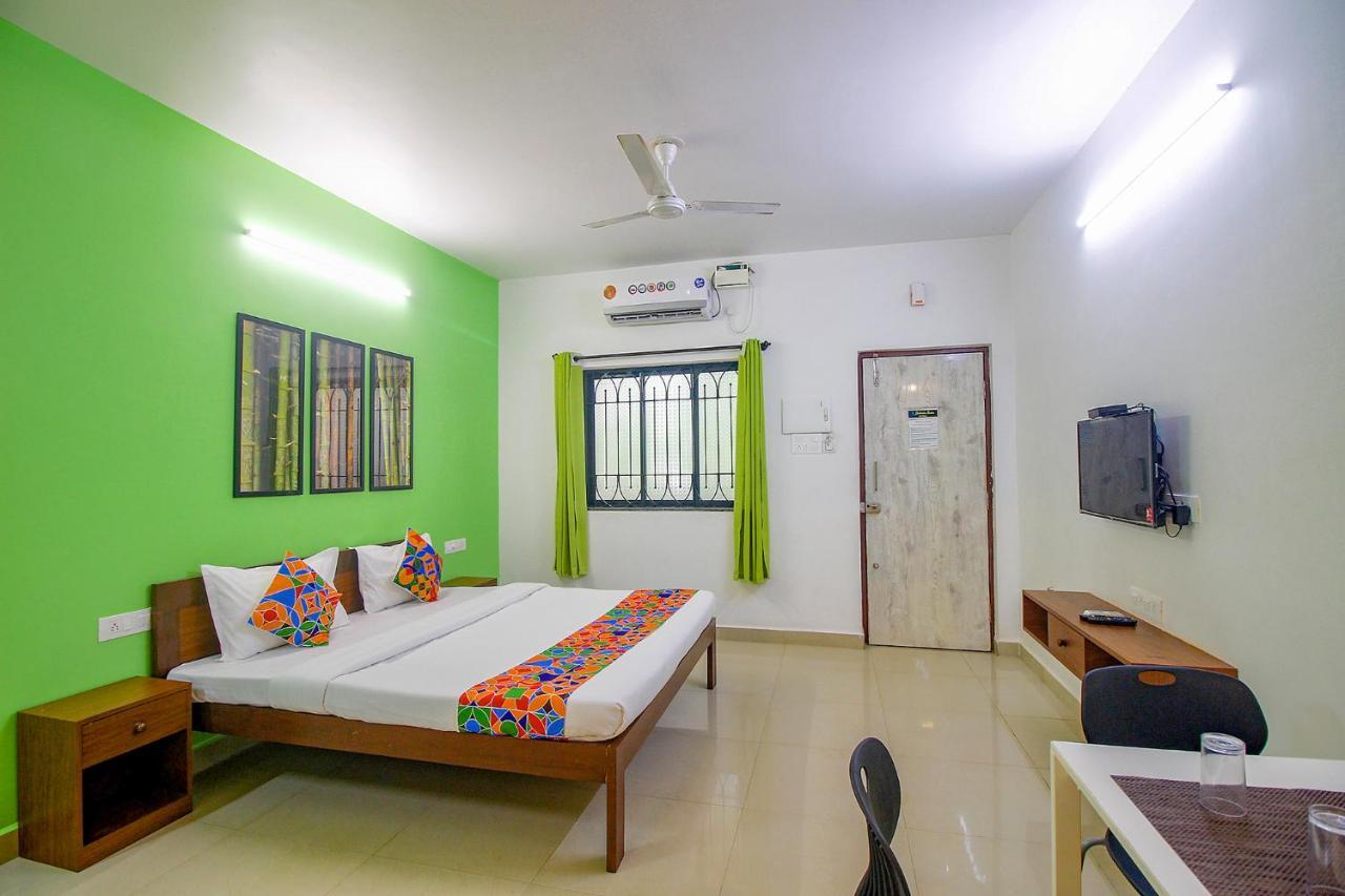 Fabescape Sk Studios With Pool & Gym, Arpora Old Goa Exterior foto