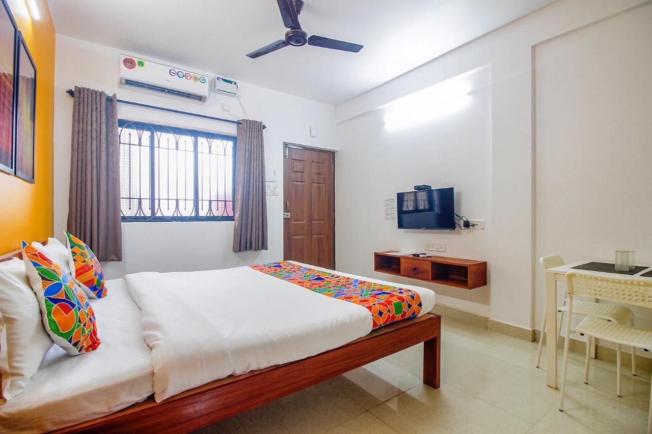 Fabescape Sk Studios With Pool & Gym, Arpora Old Goa Exterior foto