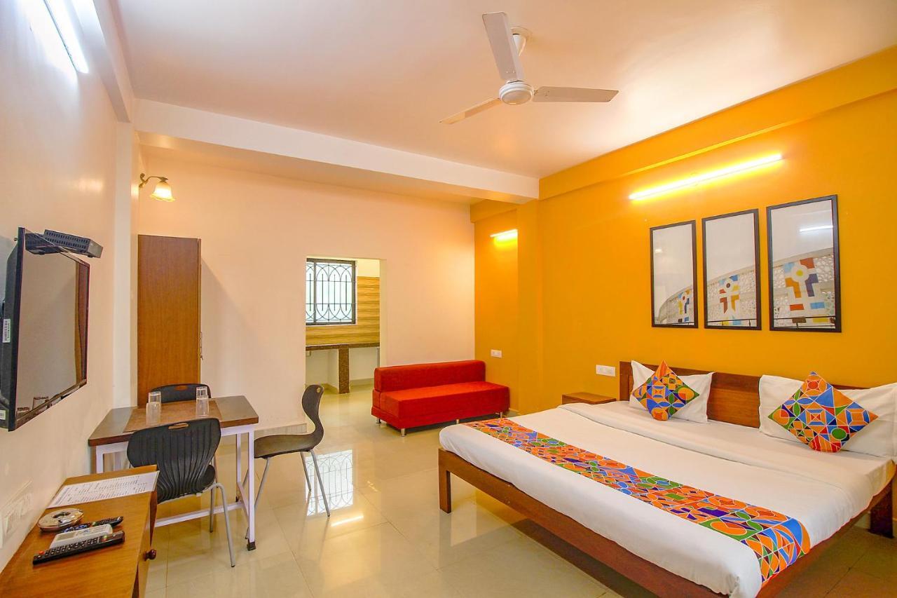Fabescape Sk Studios With Pool & Gym, Arpora Old Goa Exterior foto